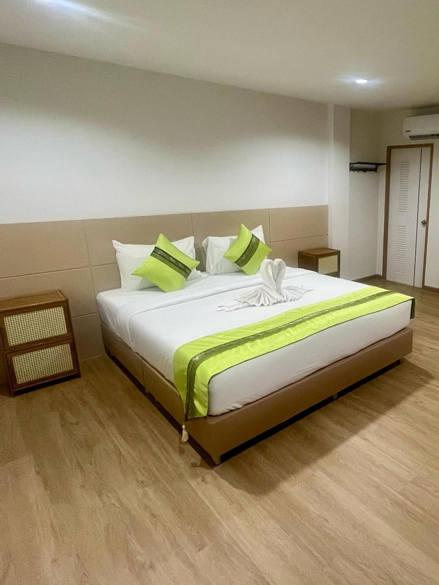 28 Boutique Hotel Patong Exterior foto