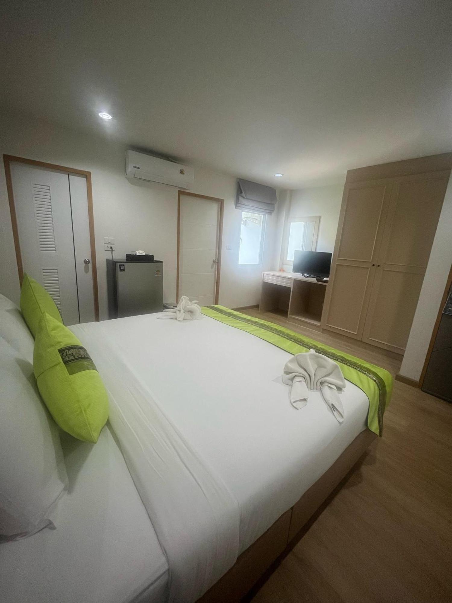 28 Boutique Hotel Patong Exterior foto